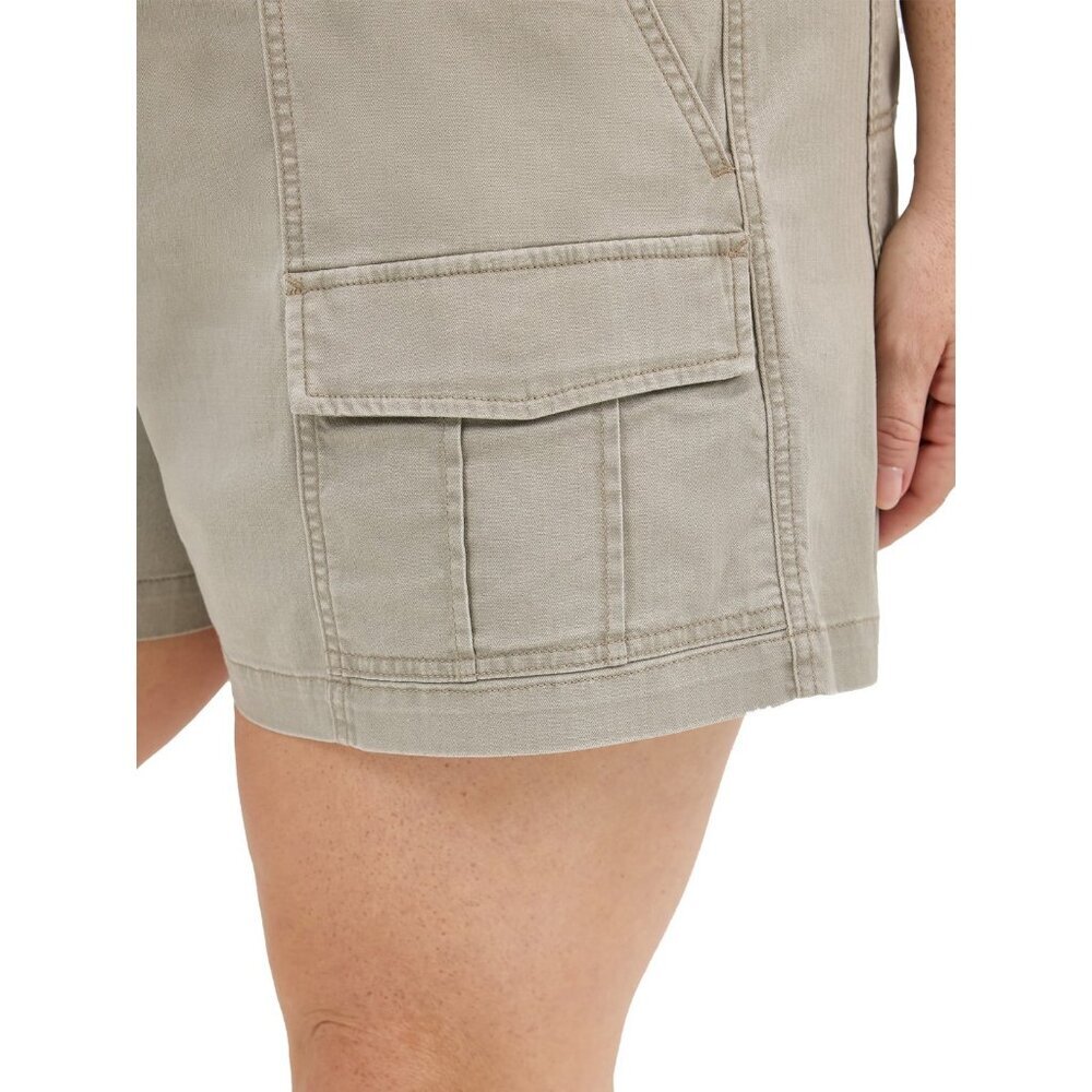 Lee Women's Plus Heritage High Rise Cargo Short, Size 24W, Loose Fit, Beige - Picture 5 of 6